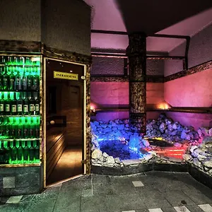 Hotel Korona Wellness, Rendezveny Es Borszalloda, Erlau
