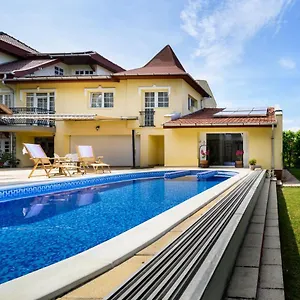 Rege - Wellness House Guest house