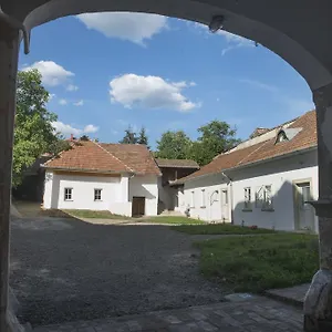 Plitzner Belvarosi Apartmanhaz Эгер